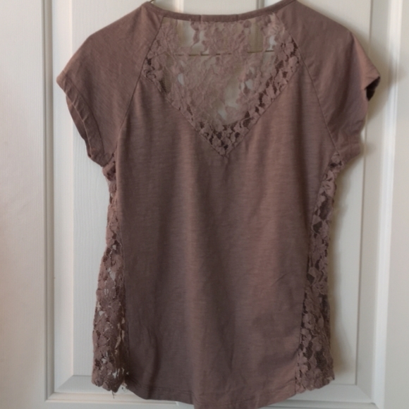 ❤️ 2 for 1 Medium Summer Tops - Picture 5 of 9